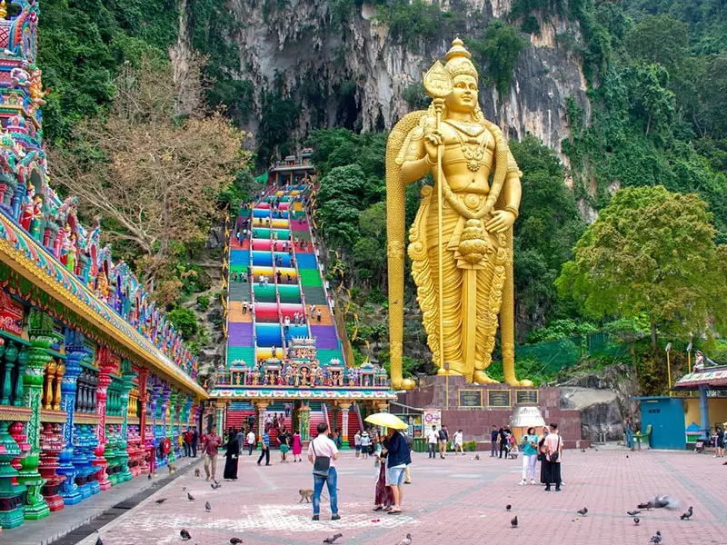 أفضل الأماكن السياحية في ماليزيا للعوائل في 2025 | دليل شامل لرحلة ممتعة مع الأطفال